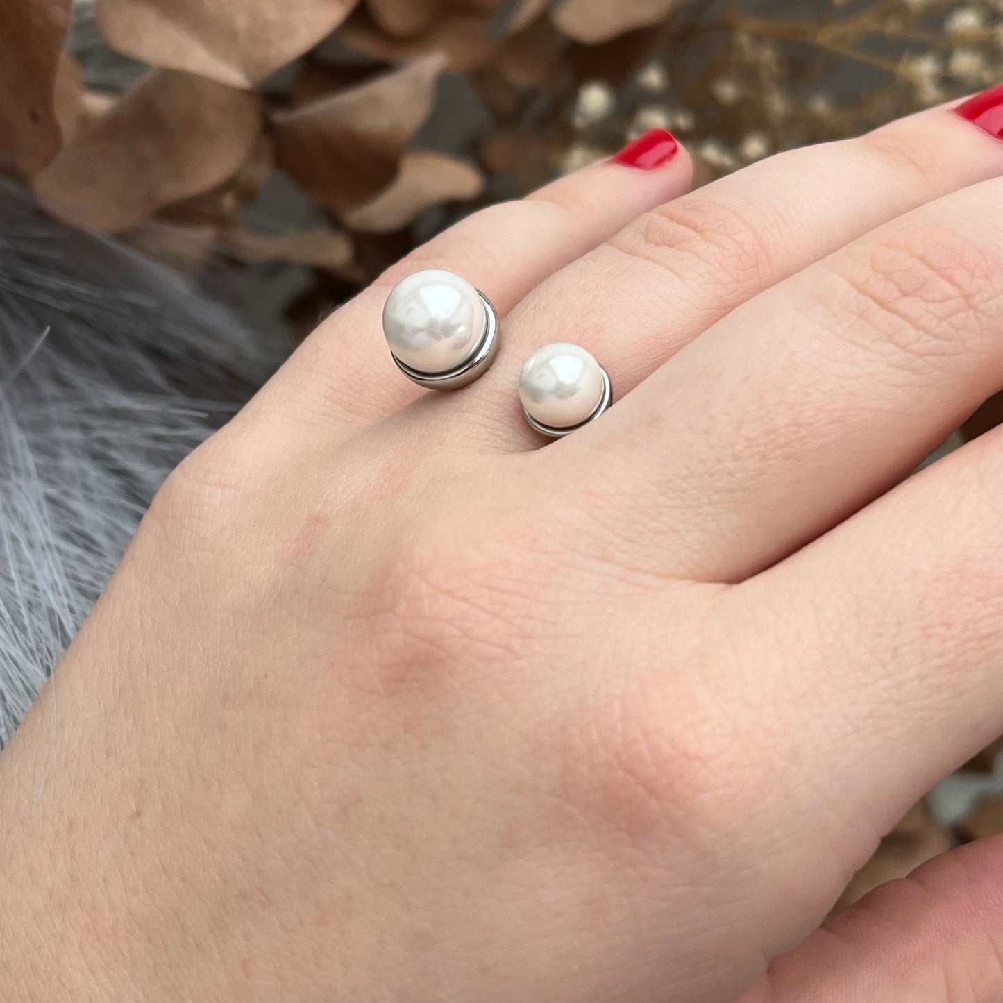Perlové prsteny, Dámské prsteny s perlou, Prsten s perličkami, perlový prstýnek, stříbrný prsten s pravou perlou, Otevřený prsten s perlou, Prsten s říční perlou, stříbrný perlový prsten